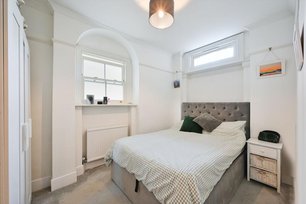 Guilford Avenue, Surbiton, KT5 photo 4