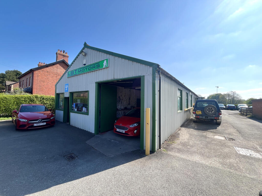 Main image of property: Garstang, Garstang, PR3