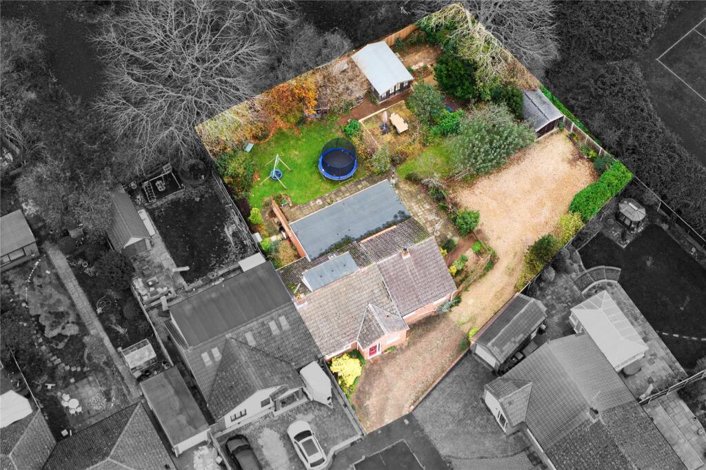 Tudor Close, Bromham, Bedford, Bedfordshire, MK43 photo 2