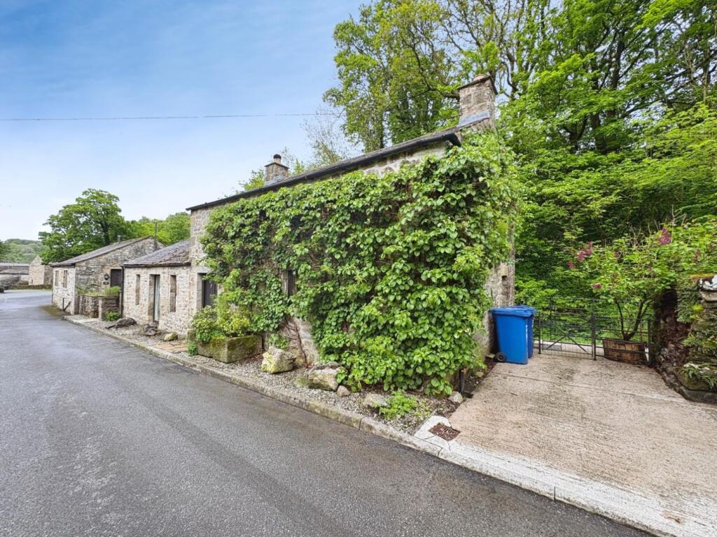 Main image of property: Victoria Lodge & Albert Cottage. Kirkby Malham
