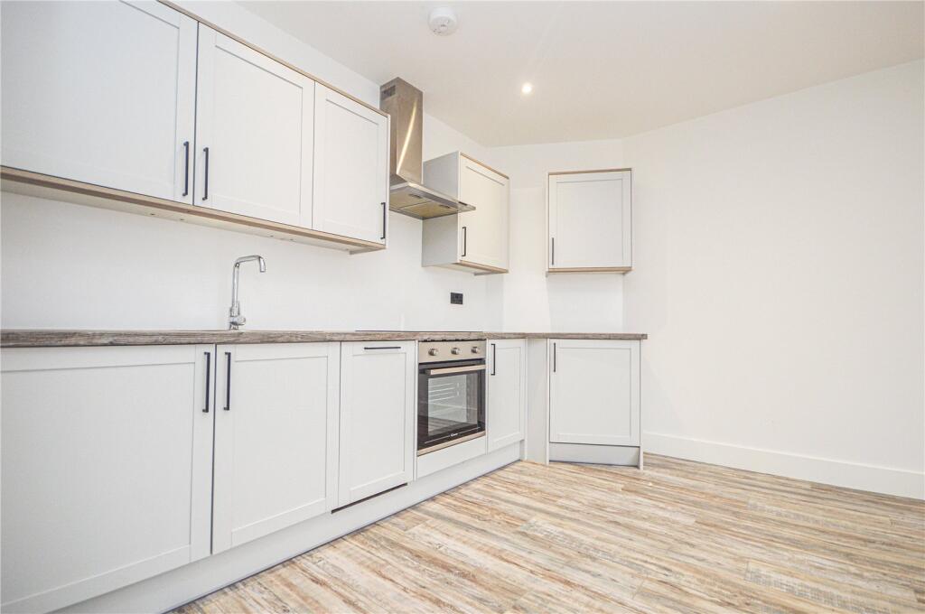 Main image of property: Kingsbridge Point, Town Centre, Swindon, SN1