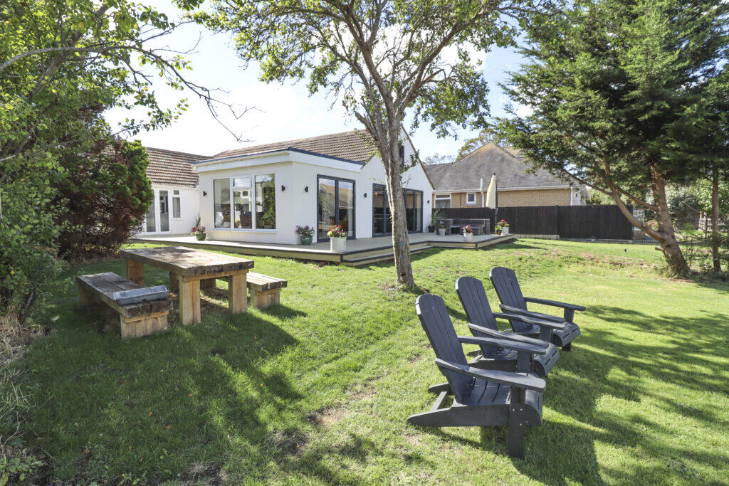 Eastoke Avenue, Hayling Island photo 2
