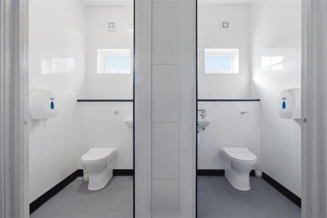 Toilet.jpg