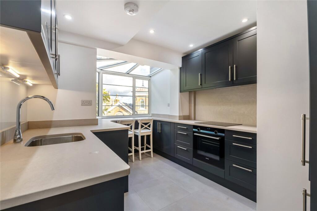 Apartment in Richmond, Petersham - View 3
