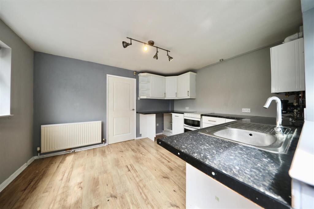 House in Hull, Kingston upon Hull - View 3