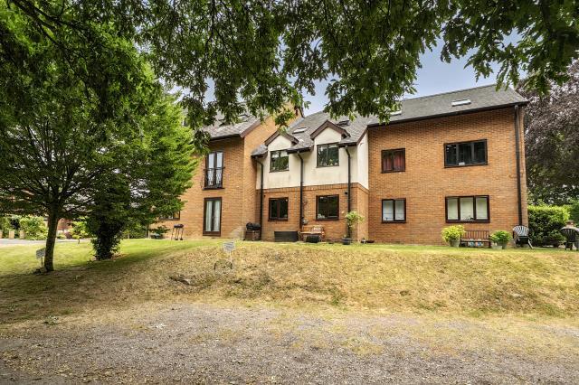 Apartment in Speen - View 6