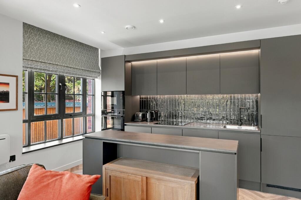 Apartment in York - View 5