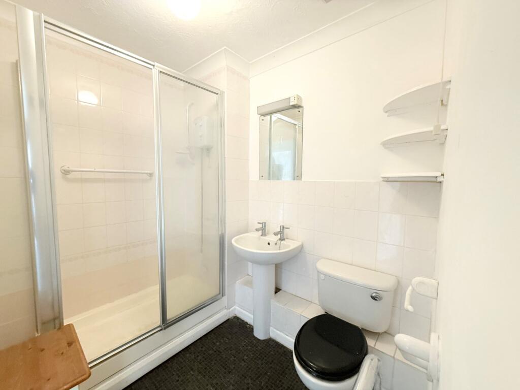 Apartment in Fareham, Locks Heath - View 5