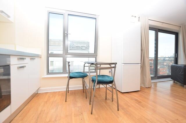 Apartment in Sheffield - More