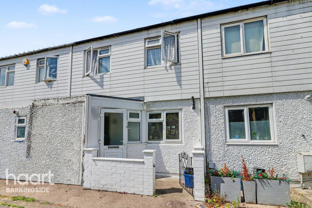 Main image of property: Limes Avenue, Chigwell