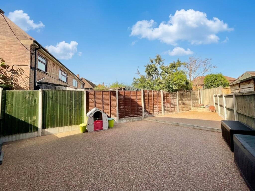 House in Stoke-on-Trent - View 4