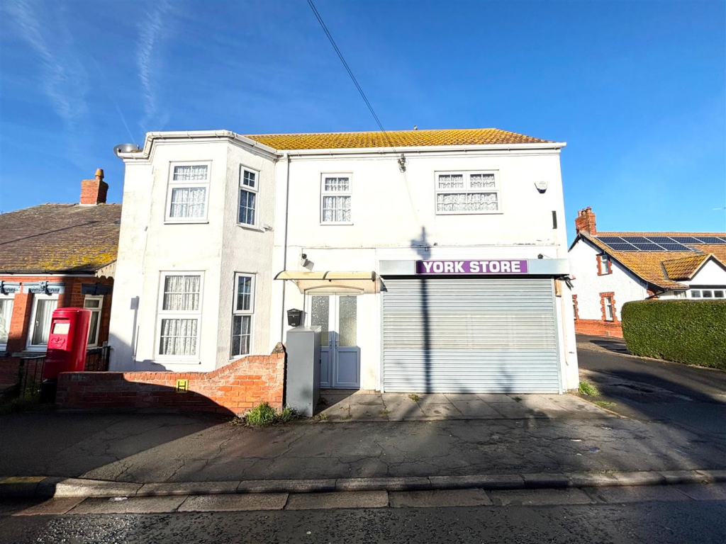 3-bed detached on High Street, Mablethorpe, £259,000