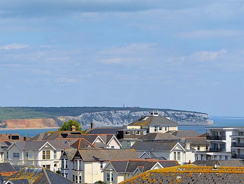 Apartment in Shanklin, Lower Hyde, Luccombe - View 2
