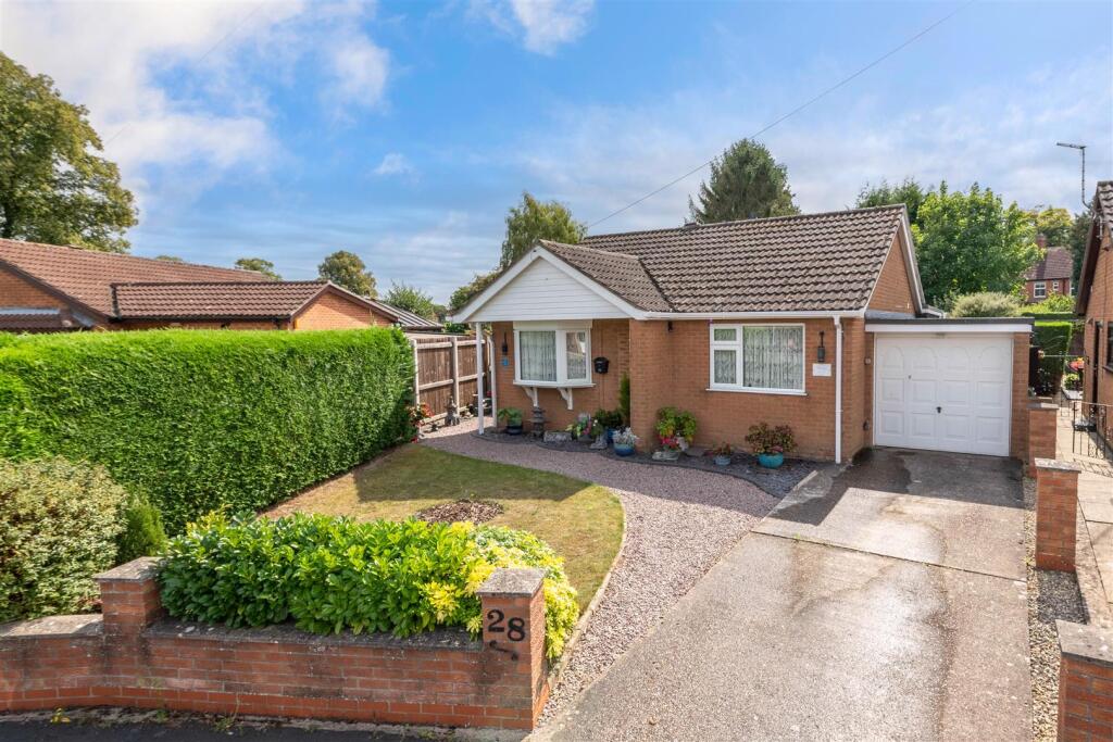 28 Linden Avenue, Branston, Lincoln photo 4
