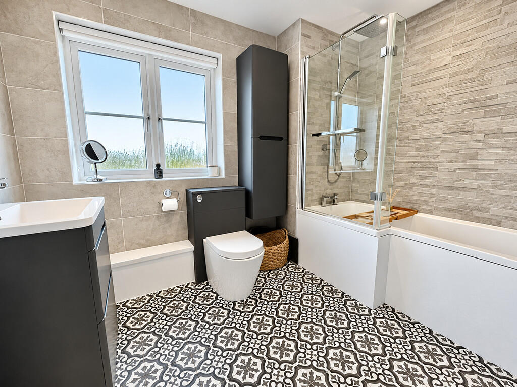 House in Biggleswade, Central Bedfordshire - View 5