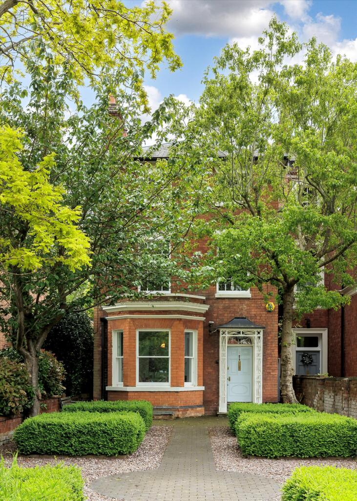 House in Worcester - More
