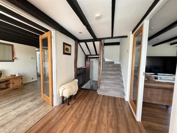 REAR HALLWAY