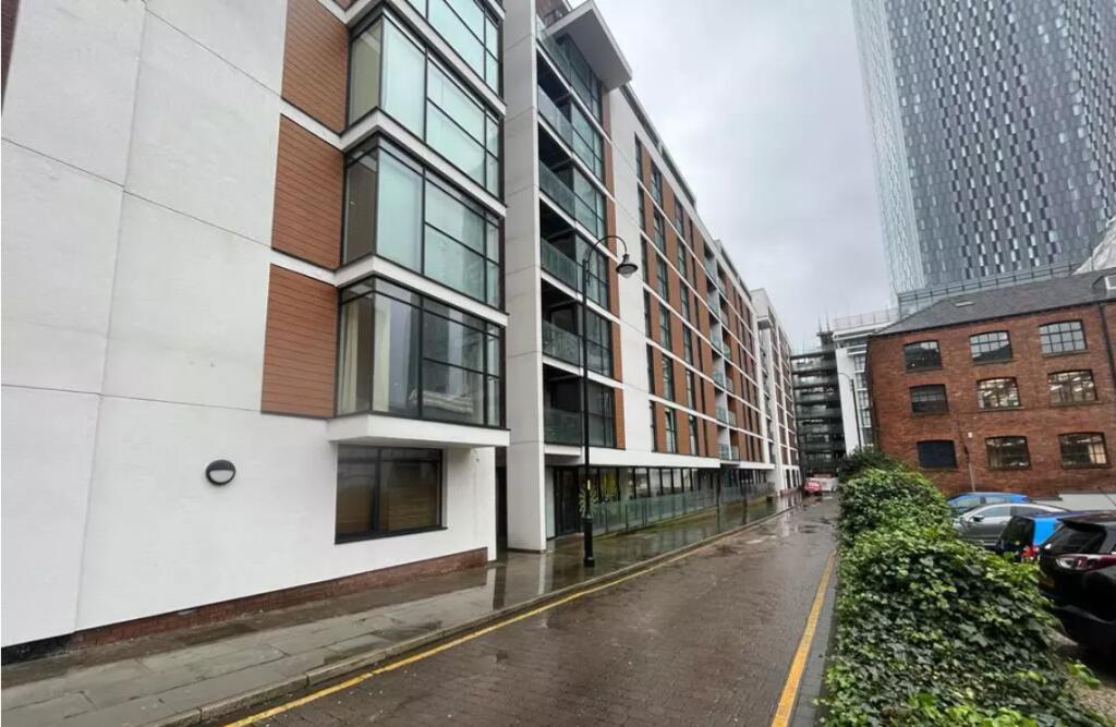 2-bed flat on Apartment 47 Hill Quays, 1 Jordan Street, Manchester, M15 4QU, £195,000