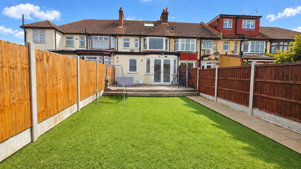 House in Ilford - View 4