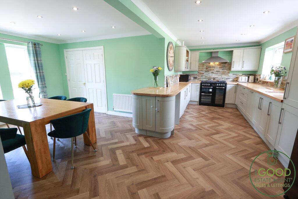 House in Preston, Lea - View 4