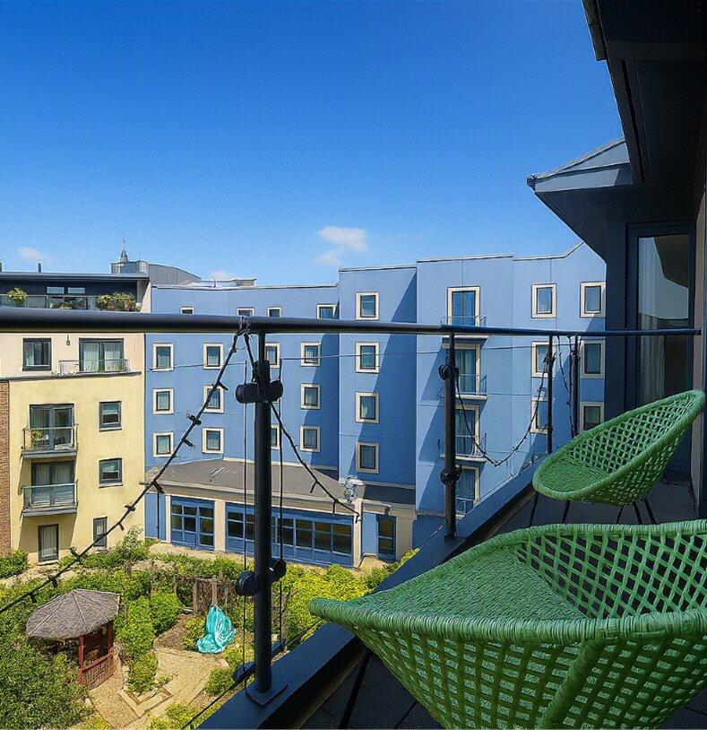 Apartment in Dorchester, Dorset - View 4