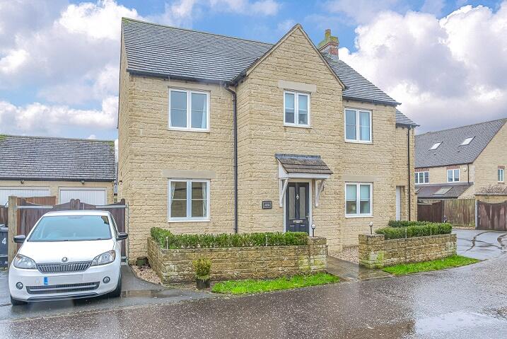 Main image of property: Barley Crescent, Carterton, Oxfordshire, OX18