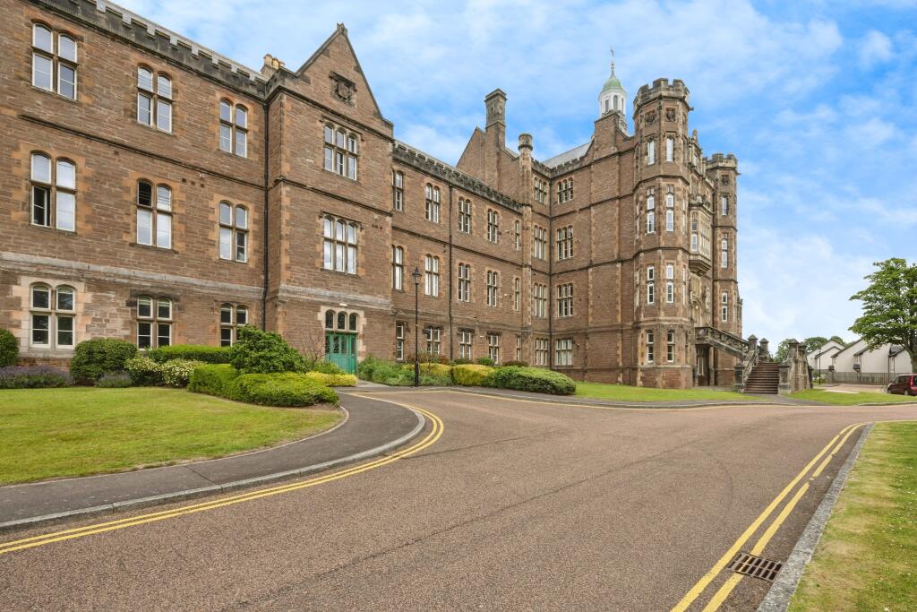 Main image of property: 1 Smillie Court, Dundee, DD3