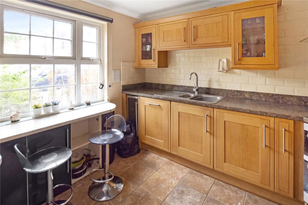 House in Dartford, Heath Side, Joydens Wood - View 3
