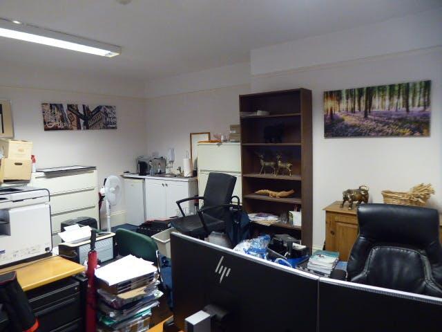 P1050345 rearBL.JPG
