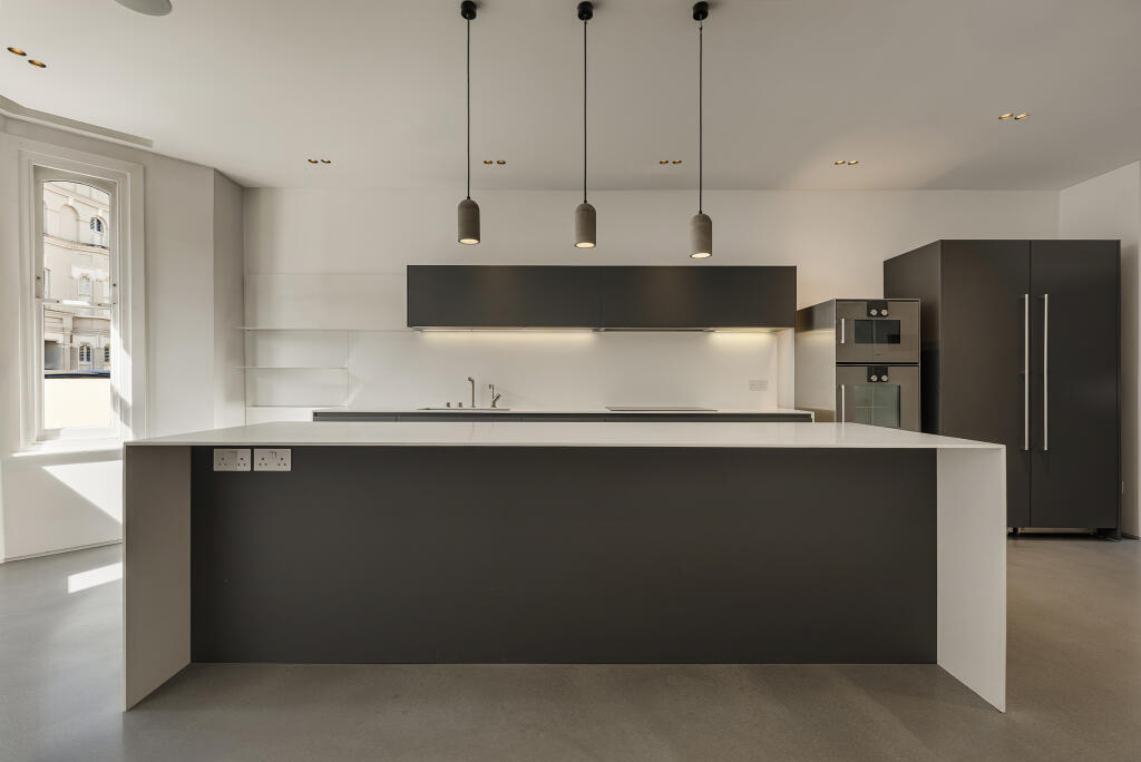 House in London - View 4
