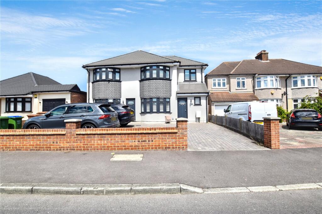 Main image of property: Long Lane, Bexleyheath, DA7