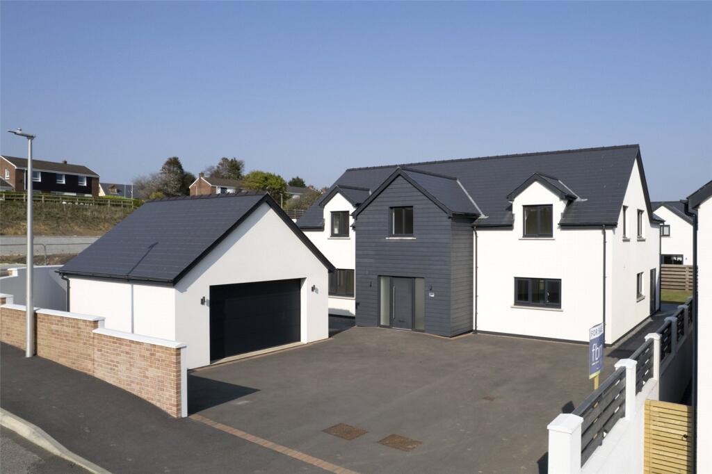 4-bed detached on Will Meadows, Freystrop, Haverfordwest, Pembrokeshire, SA62, £525,000
