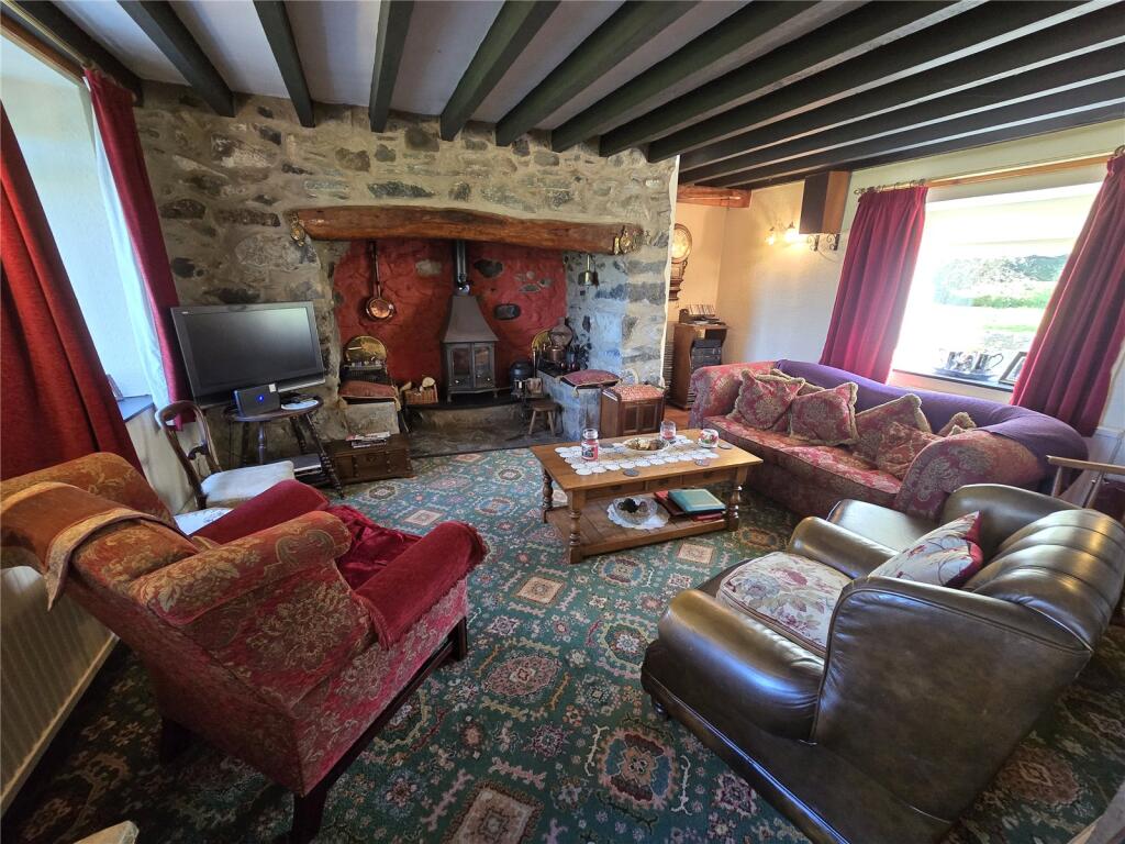 House in Tal-y-sarn, Llanllyfni - View 3