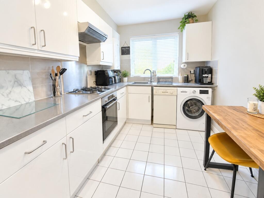 Apartment in Stockport - View 4