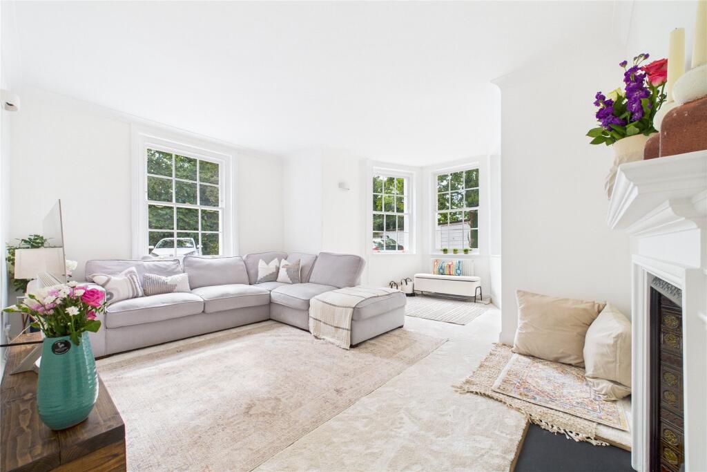 Hill Farm Road, Taplow, Maidenhead, Buckinghamshire, SL6 photo 2