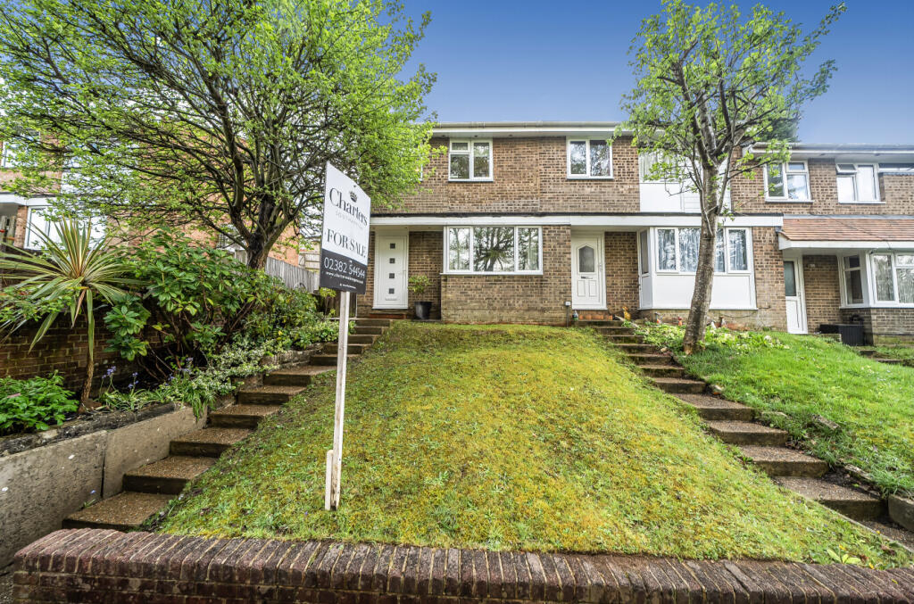 Main image of property: Oakwood Drive, Lordswood, Southampton, Hampshire, SO16