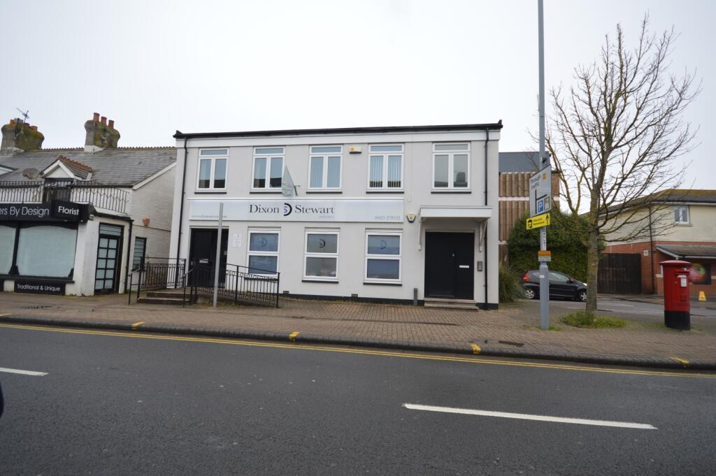 Main image of property: 374 Lymington Road, Highcliffe, Christchurch, Dorset, BH23