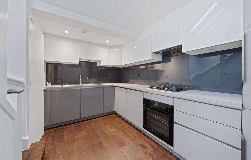 Apartment in London - View 3