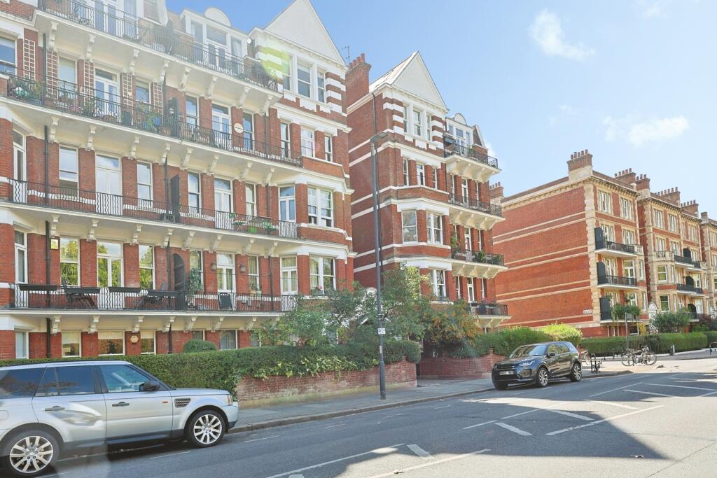 Apartment in London - View 5