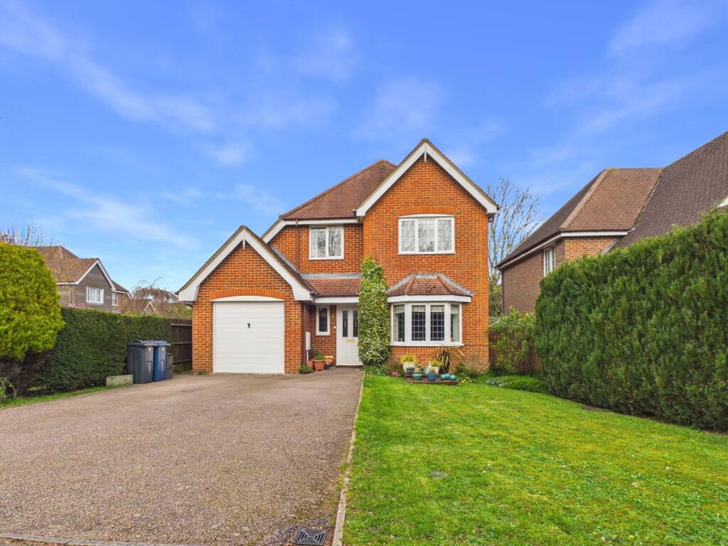 Main image of property: Faithorn Close, Chesham, Buckinghamshire, HP5