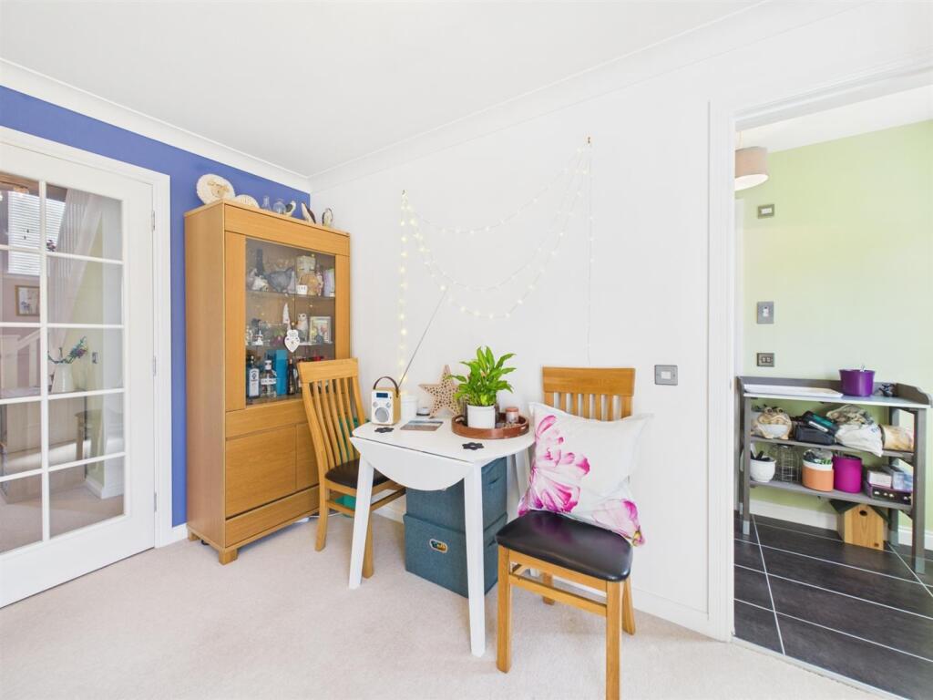 House in Perth - View 5