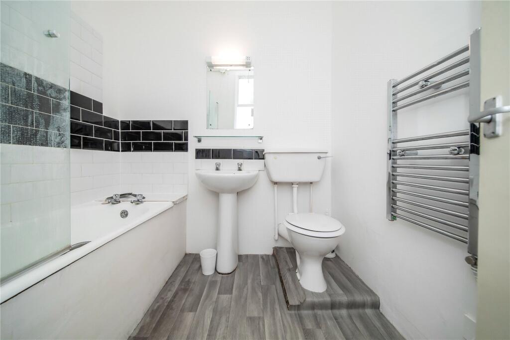 3 bedroom flat for rent