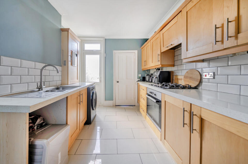 Apartment in Portsmouth - View 4