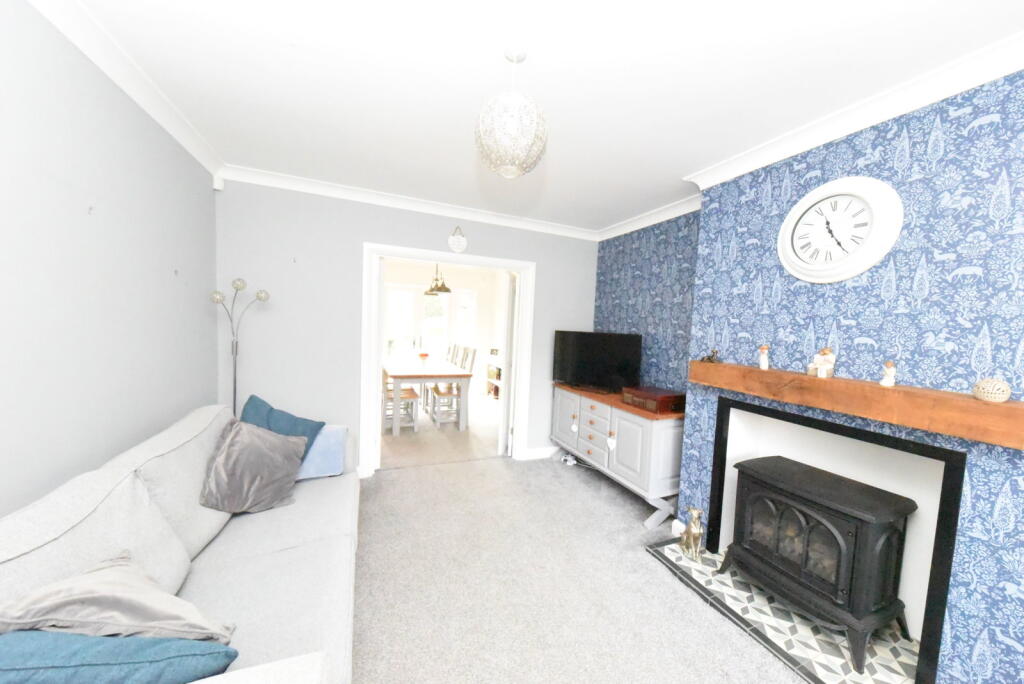Eves Croft, Birmingham, B32 3QL photo 2