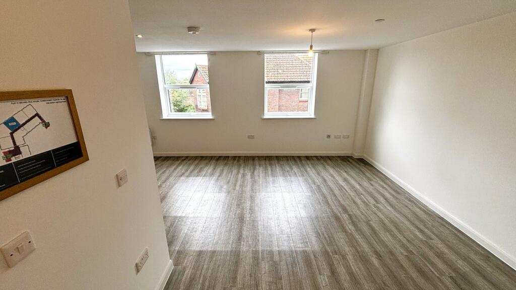 Apartment in Taunton - View 5