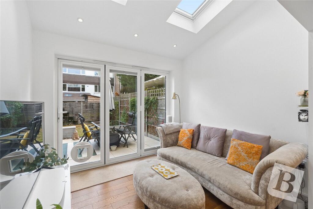 House in Brentwood, Essex - View 4