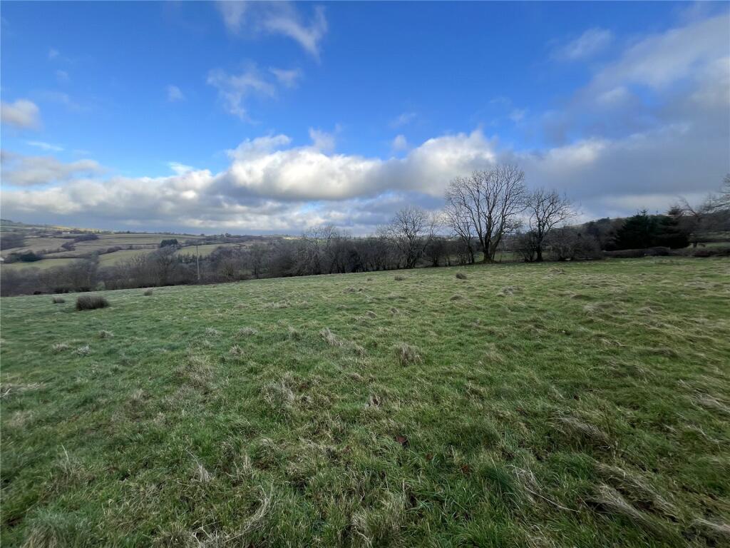 Llangadog, Carmarthenshire photo 3