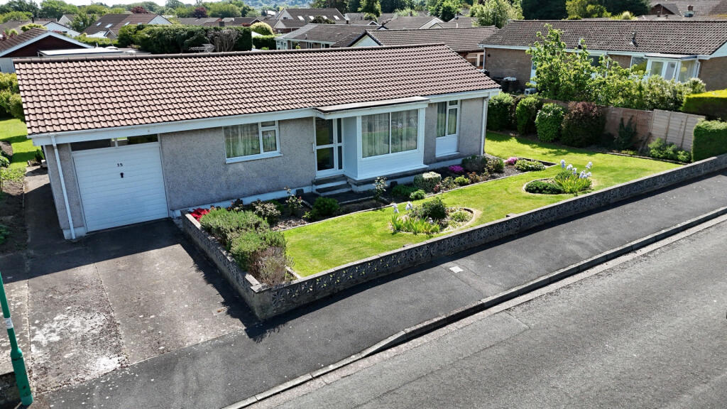 Main image of property: 35 Lezayre Park, Ramsey, IM8 2PS
