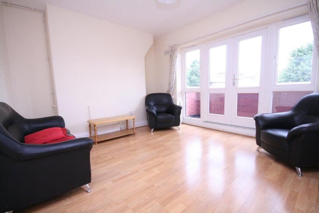 Apartment in London - View 3