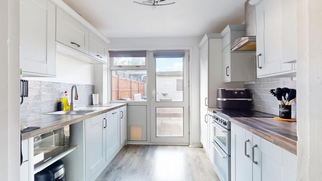 House in Dartford - View 5